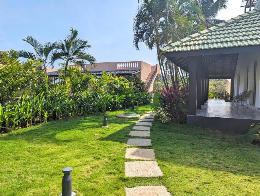 Cove Luxury Beach Villa Mamallapuram Eksteriør billede